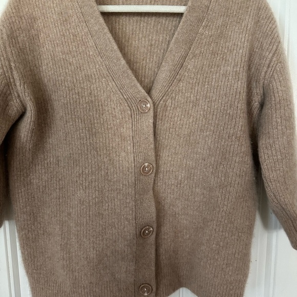 Quince oatmeal Women's cashmere fisherman sweater - Picture 2 of 9
